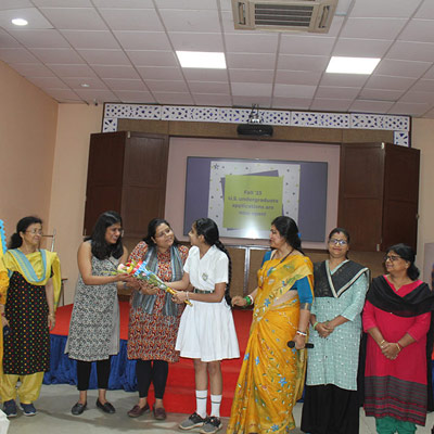 Informative and interactive career counselling session